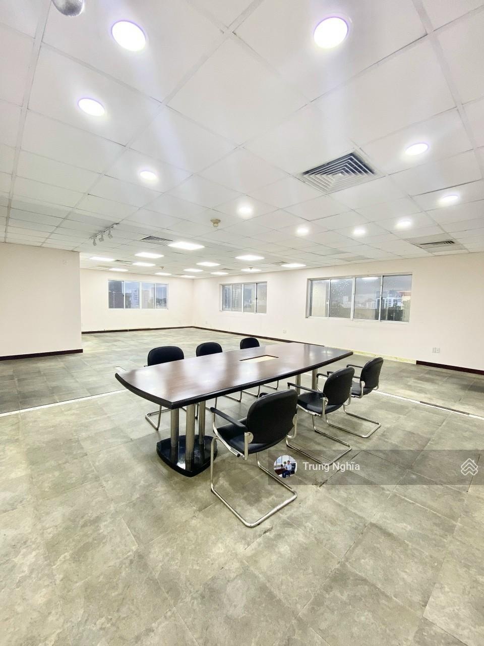 Tòa nhà mặt tiền đường nguyễn trãi diện tích: 10x25m hầm 5 tầng cho thuê