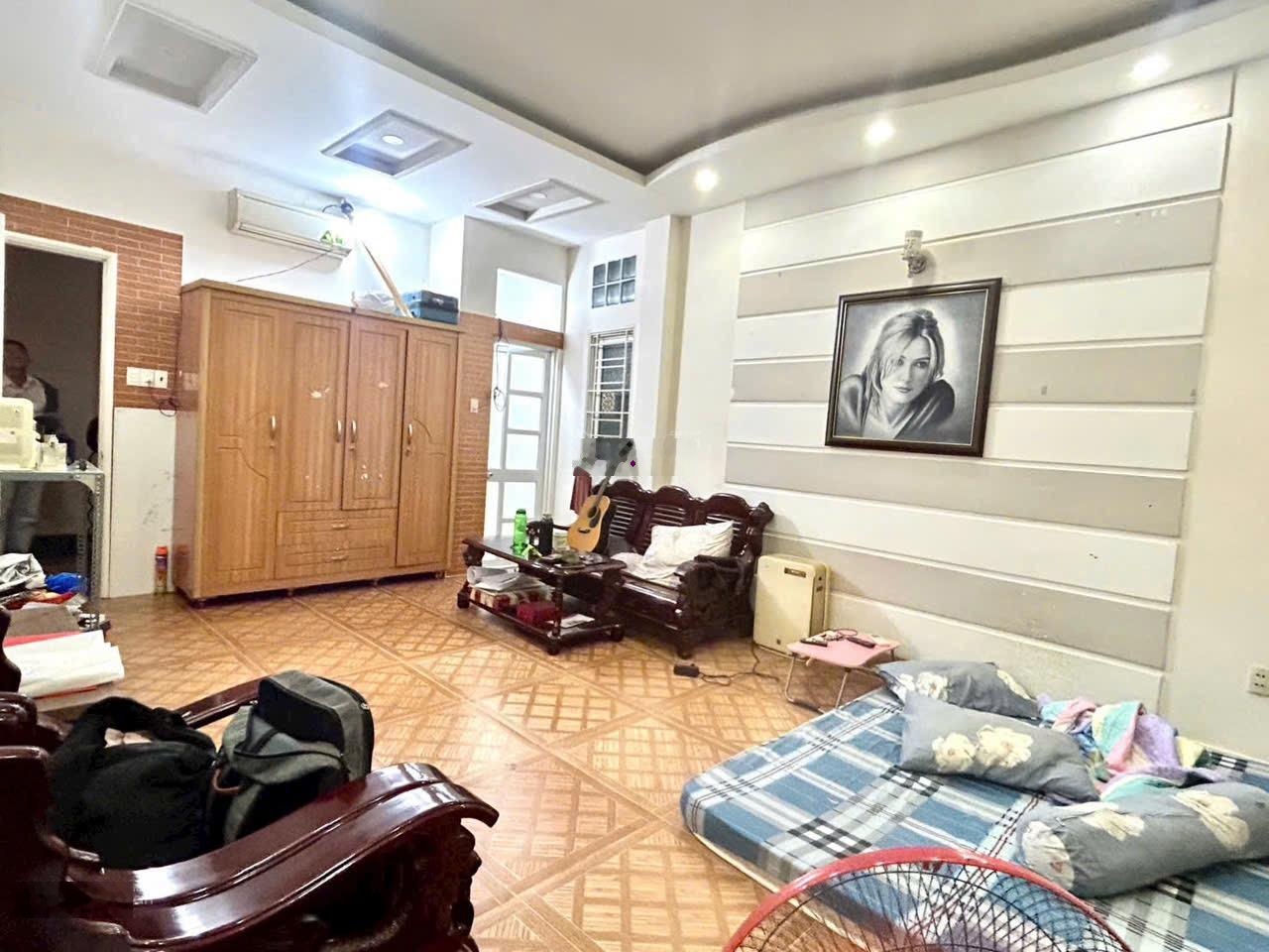 Nhà hẻm xe hơi Xô viết Nghệ Tĩnh giáp Quận 1. Diện tích 52m, 3 tầng. Dòng tiền cho thuê 25 triệu