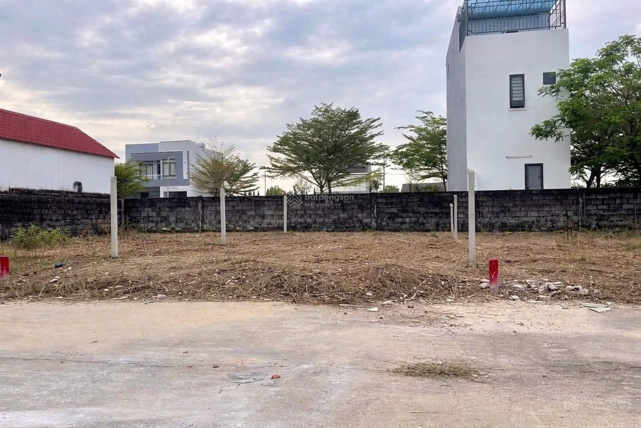 Tôi chính chủ cần bán gấp lô đất nền thổ cư ở xã Tân Phú Trung huyện Củ Chi ngay bệnh viện Xuyên Á
