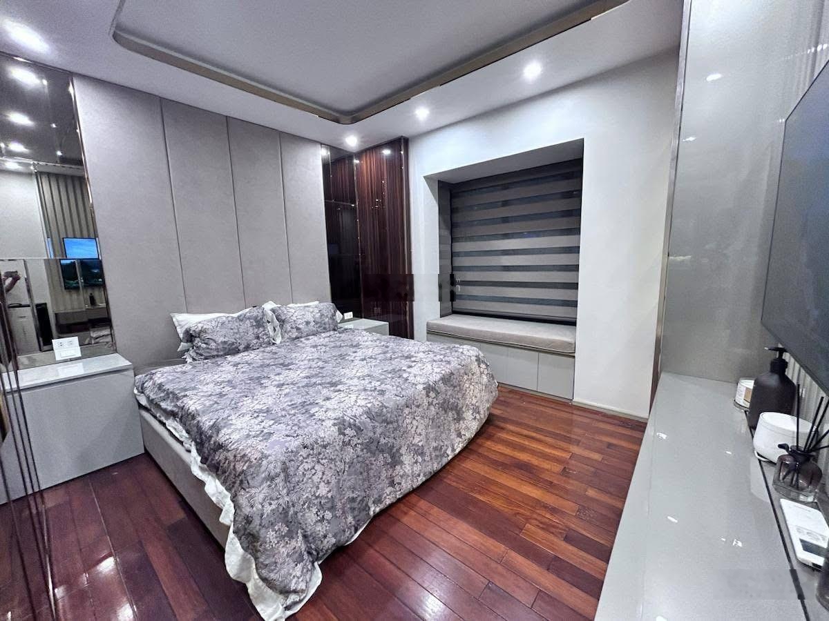 Bán nhà Nguyễn Công Hoan, Ngõ Thông Kim Mã, Ngọc Khánh, Thang Máy, ÔTô, Thoáng Trước Sau, Full Đồ