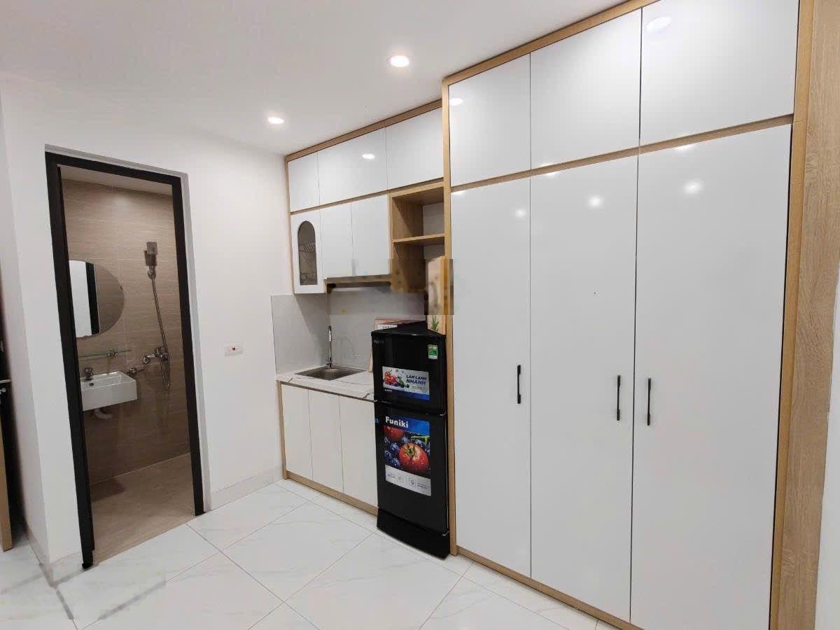 Gà đẻ trứng vàng cạnh ĐH Tài Nguyên Môi Trường phố Phú Diễn. DT63m2x7T, thang máy, 16 phòng, oto đỗ