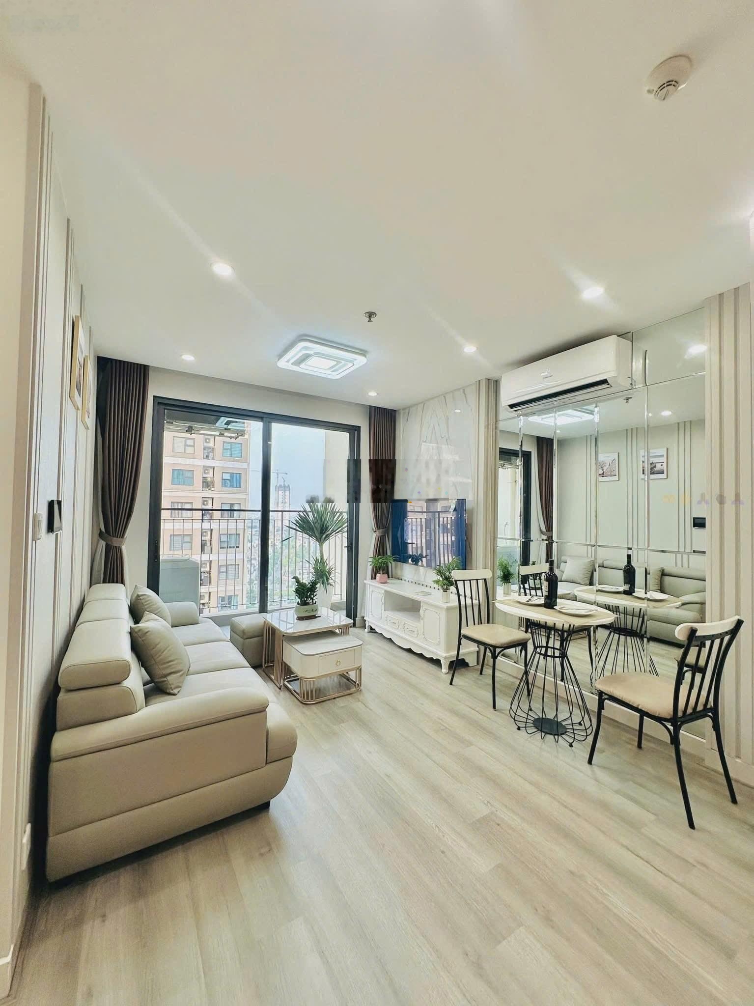 Em cần bán căn 1N+ Vinhomes Ocean Park. Full đồ. Sẵn sổ đỏ. Anh/chị có nhu cầu liên hệ 0934599628