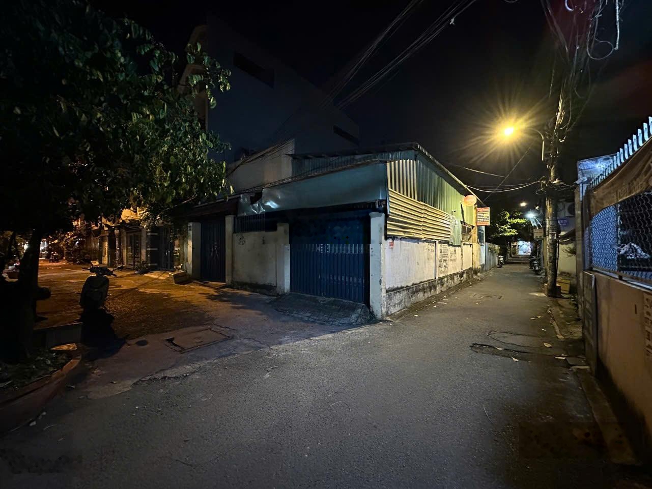 Bán nhà 1 sẹc Nguyễn Hữu Tiến, giá 9,9 tỷ