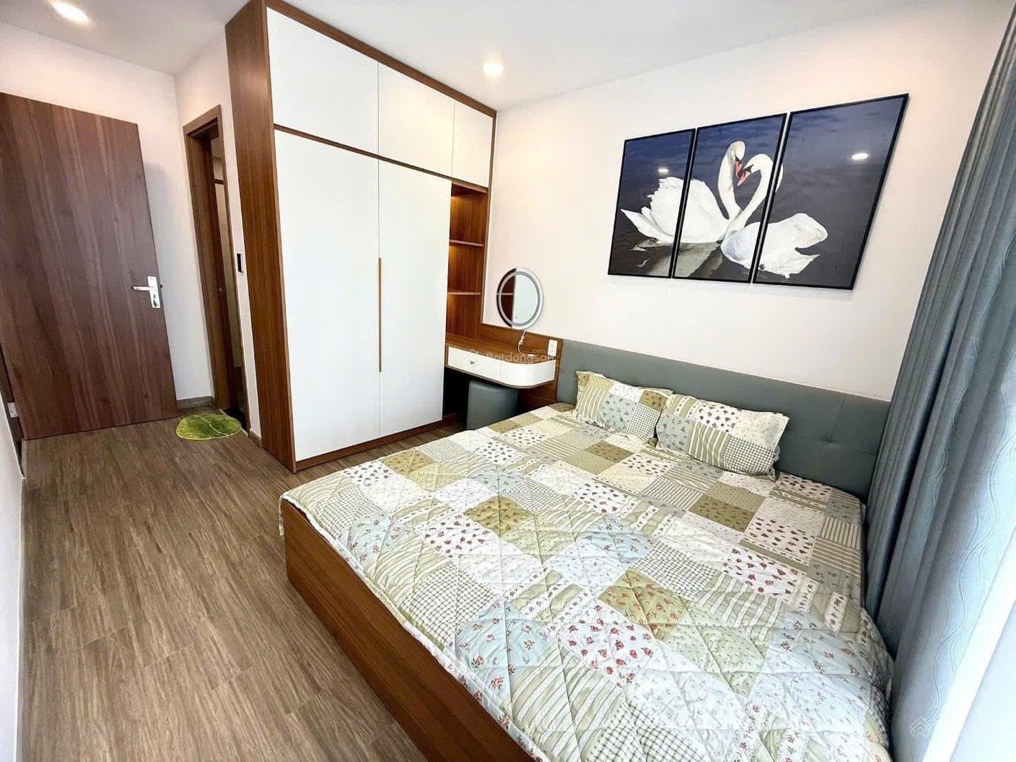 Tìm chủ mới cho căn hộ đẹp tại Screc Tower, 76m2, 2PN, 2WC, nhiều tiện ích, tầng trung - SHR
