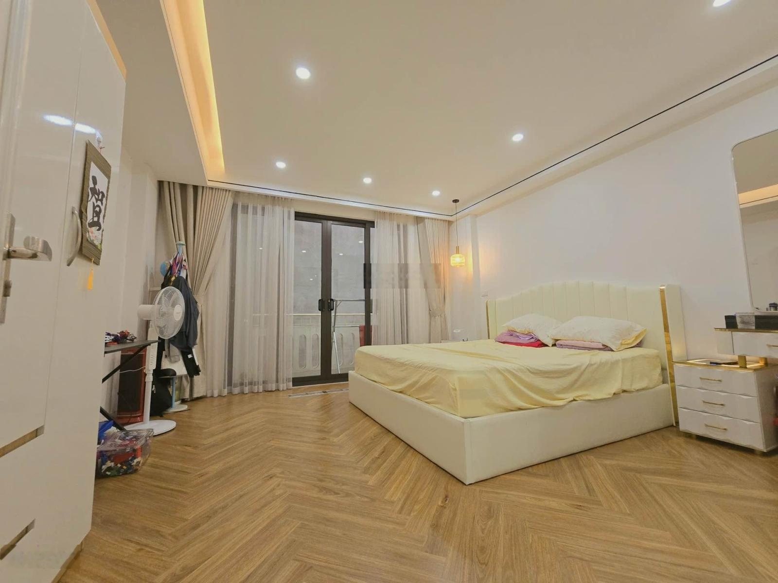 Phú Đô - 7 Tầng Thang máy - ô tô vào nhà - Ngõ Kinh Doanh Đẹp - 12.3 TỶ