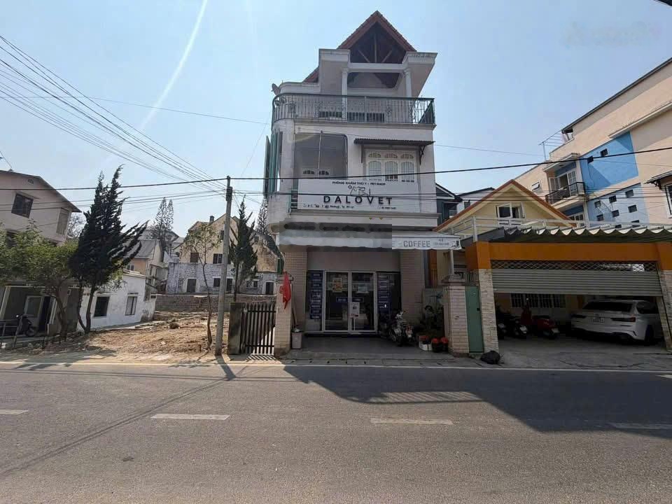 Bán nhà Trần Nhật Duật, Đà Lạt 88 m2, 1 trệt 3 lầu, giá 12 tỷ thuận tiện kinh doanh
