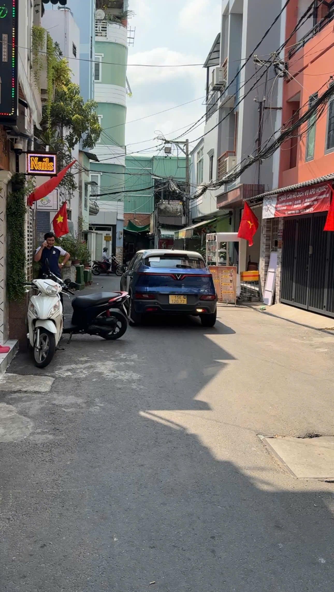 Bán nhà HXH Đường 3/2, Quận 10 giá 11,7 tỷ, 4x14 50m2, 4 tầng 5 phòng ngủ