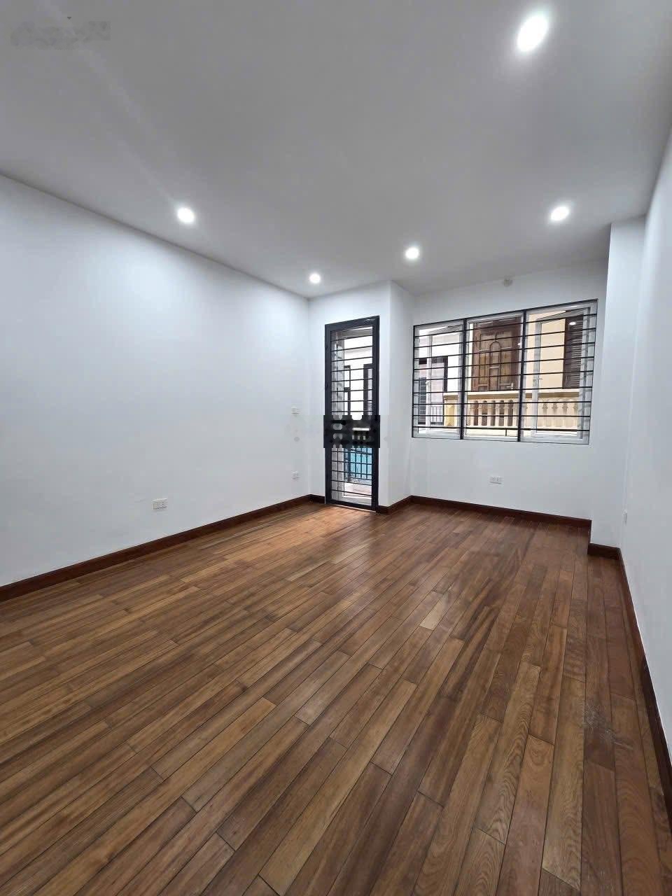 NÓI KHÔNG VỚI NHÀ ẢO! Phố Phân Lô Lê Trọng Tấn - 58m2*4 tầng*4m MT - GARA ô tô - ô chờ - Hai thoáng