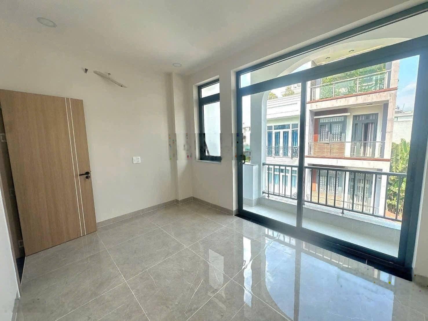 Nhà mới - 3 tầng -tum hẻm 45 đường trường lưu - giá đầu tư