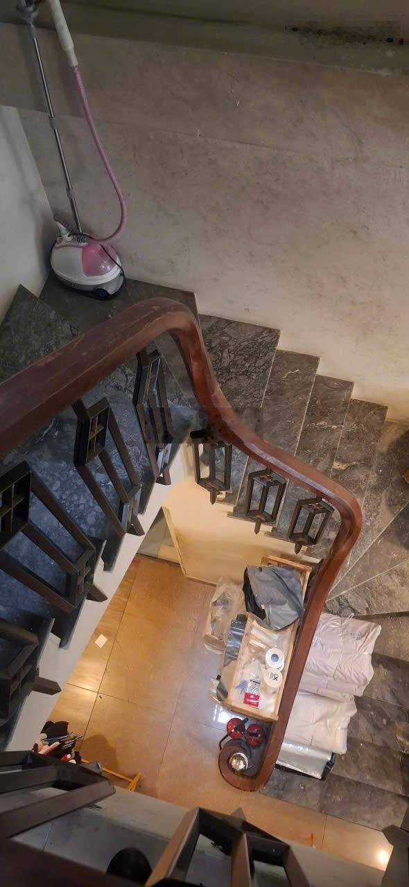Bán nhà kim giang - kinh doanh - ngõ rộng ô tô tránh - 50m chỉ 19 tỷ
