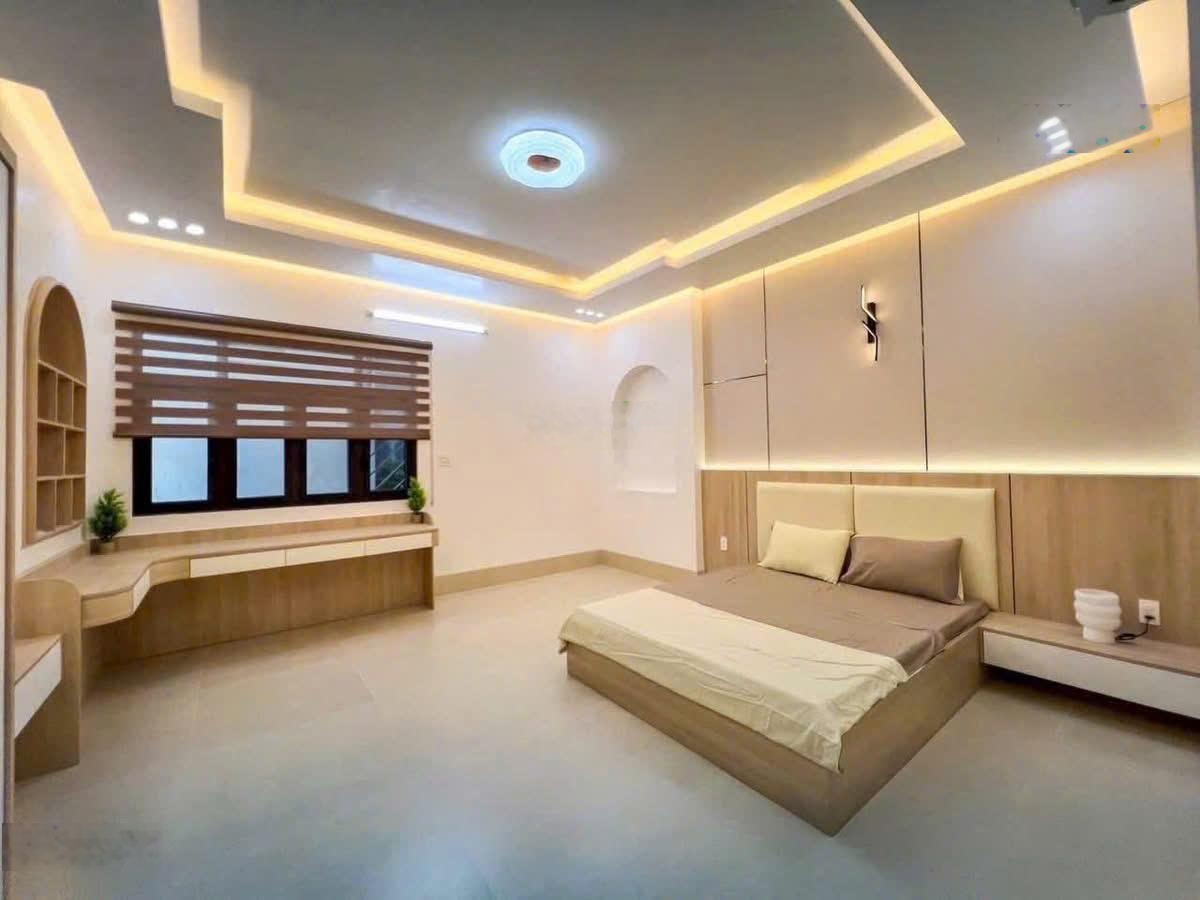 Giảm 300 triệu bán nhà nguyễn văn nghi - gv sẵn dòng tiền 12tr/th shr