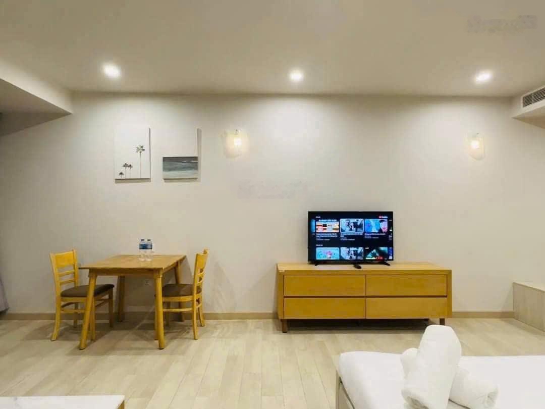 Cho thuê căn hộ STUDIO view biển/ xéo biển goldcoast - nha trang, giá 14 triệu/ tháng