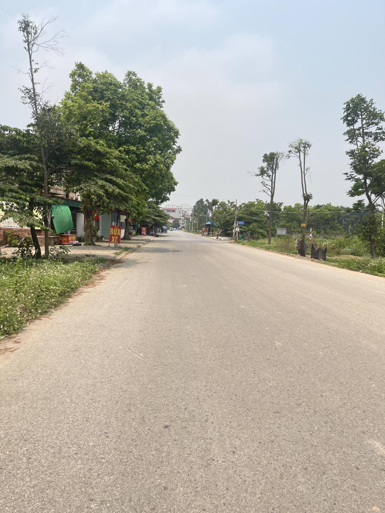 Chính chủ cần bán lô đất nằm trên trục đường Nguyễn Đăng Đạo, mặt tiền 20m Giá tốt nhất thị trường.
