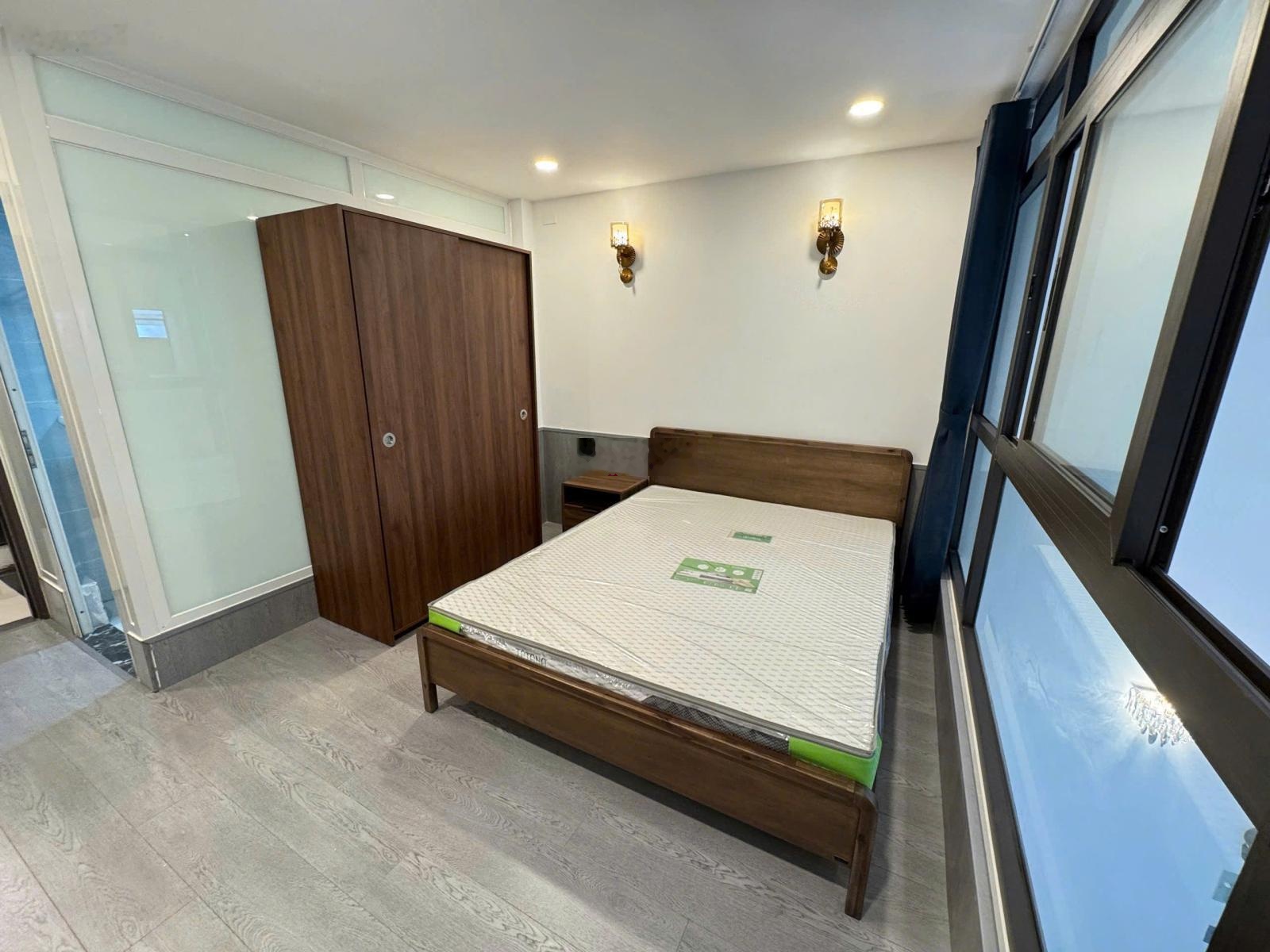 Bán nhà HXH Nguyễn Trãi, ngay vòng xoay Phù Đổng Q1, 4 x 14m - CN: 51,2m2 - 5 tầng, chỉ 21,5 tỷ