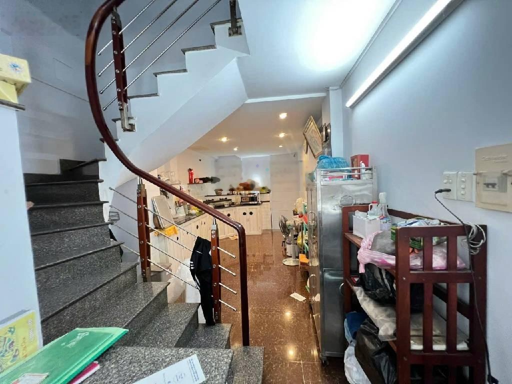 Bán nhà 5 tầng MTKD đường Lạc Long Quân, Tân Bình - 4Pn - Giá tốt đầu tư nhỉnh 8 tỷ