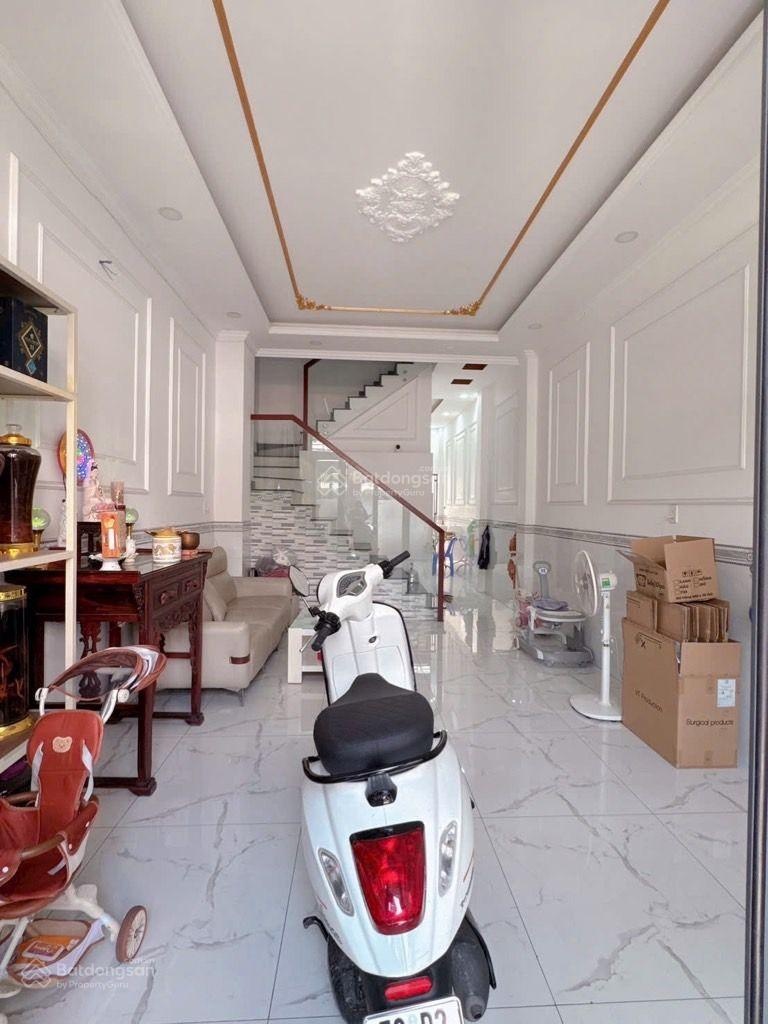 Nhà khu vip chỉ 6tỷ lớn hẻm xe 6m thông Lê Văn Quới 4tầng btct vào ở ngay 56m2