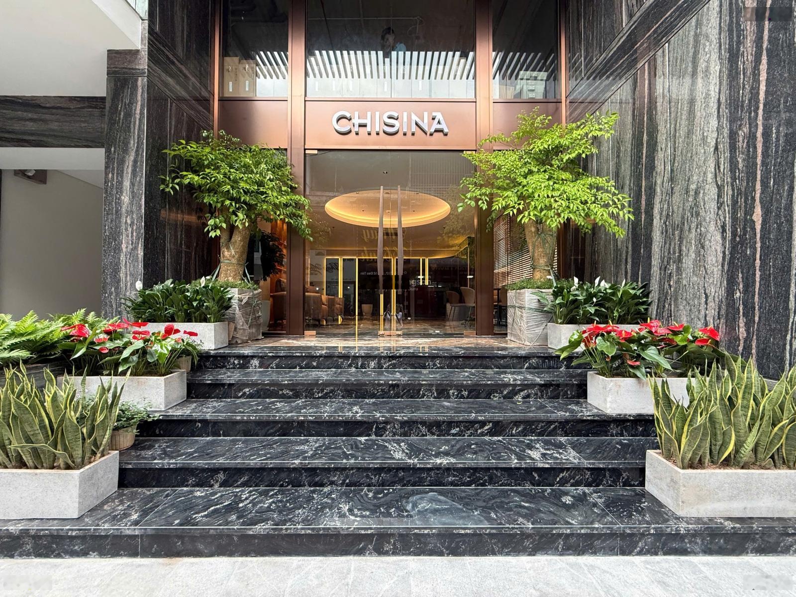 Cho thuê sàn vp mới 200m2 Đào Tấn 3 mặt thoáng