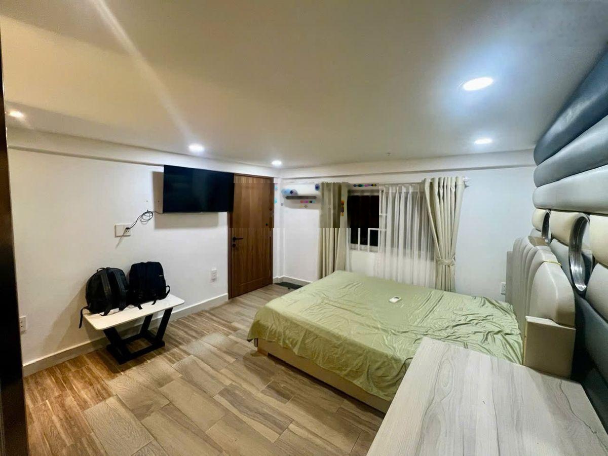Bán nhà Phạm Văn Hai 85m² - mặt tiền lô góc - 6 tầng thang máy - thu 550tr/năm - giá 24 tỷ