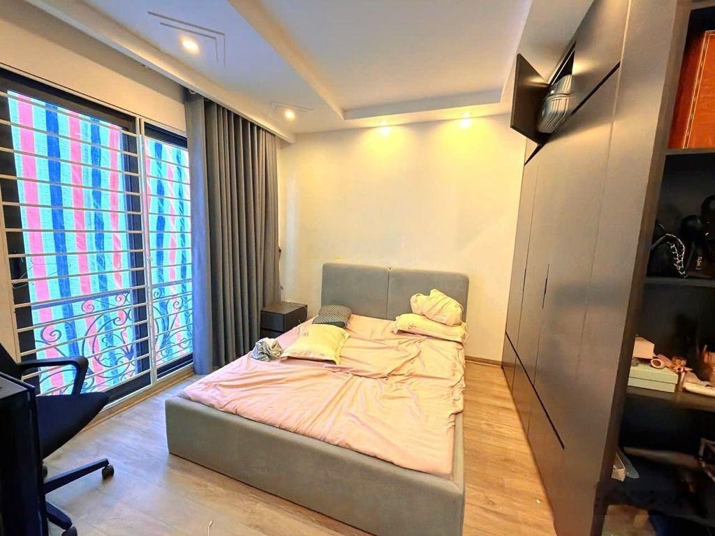 Bán Nhà riêng 42m2 x 6 tầng , 13,8 tỷ tại Lò Đúc, Đồng Tâm, Quận Hai Bà Trưng , ngõ nông to gần phố