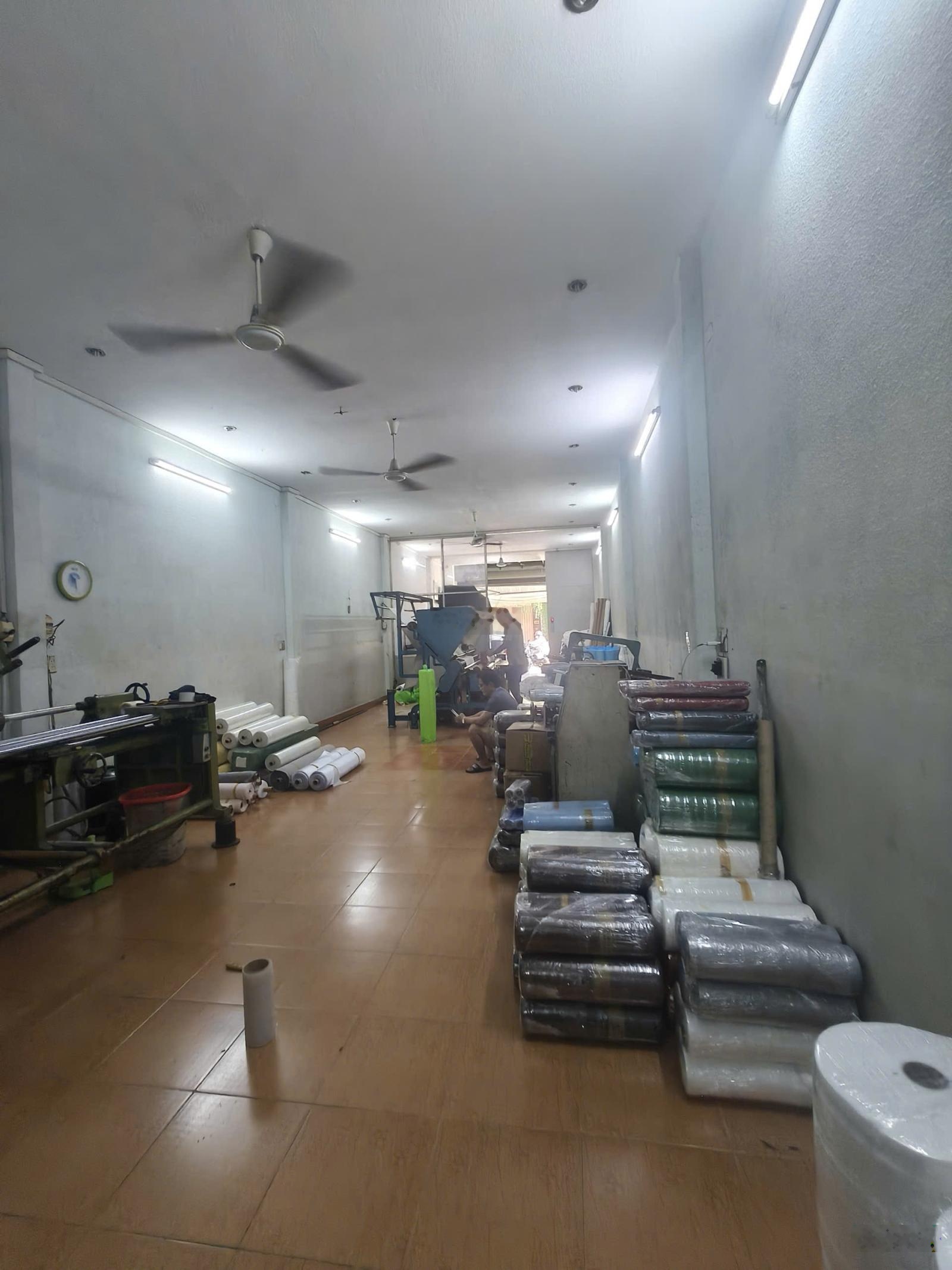 Bán nhà Nhất Chi Mai 140m² - mặt tiền kinh doanh - 2 tầng - Tân Bình - giá 25 tỷ