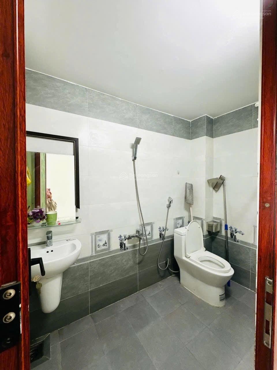 Bán nhà riêng phường hải vân 2 phòng ngủ full nội thất