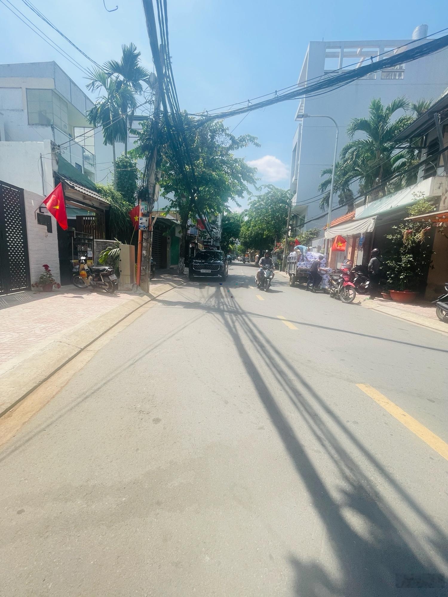 Bán nhà Nhất Chi Mai 154m² - đất cấp 4 - gần sân bay ga T2 - Tân Bình - giá 40 tỷ