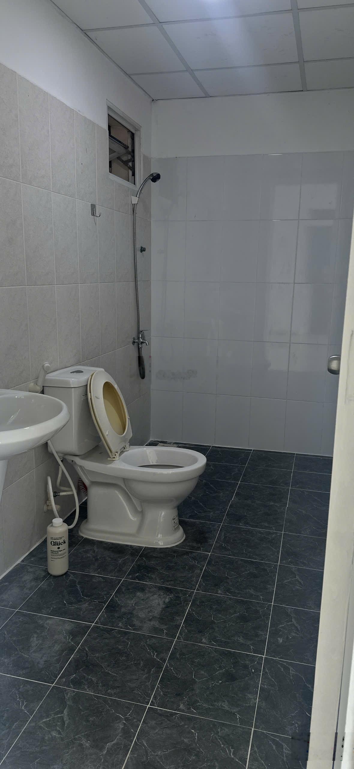 Bán căn hộ Bình Khánh nhà C lô CD: 2pn - 2wc diện tích 62,6m2. Sổ hồng chính chủ.
