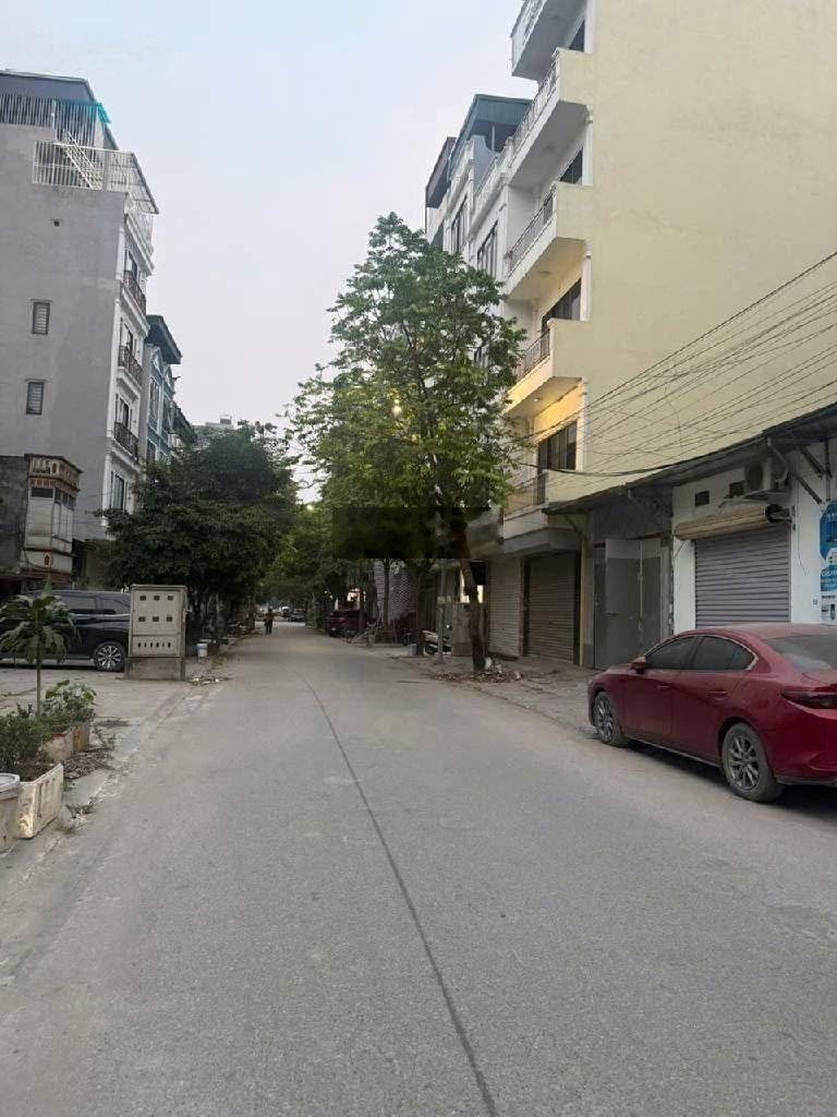 Nhà hà đông 50m ra mặt phố .khu vực lõi trung tâm giá mềm như bún