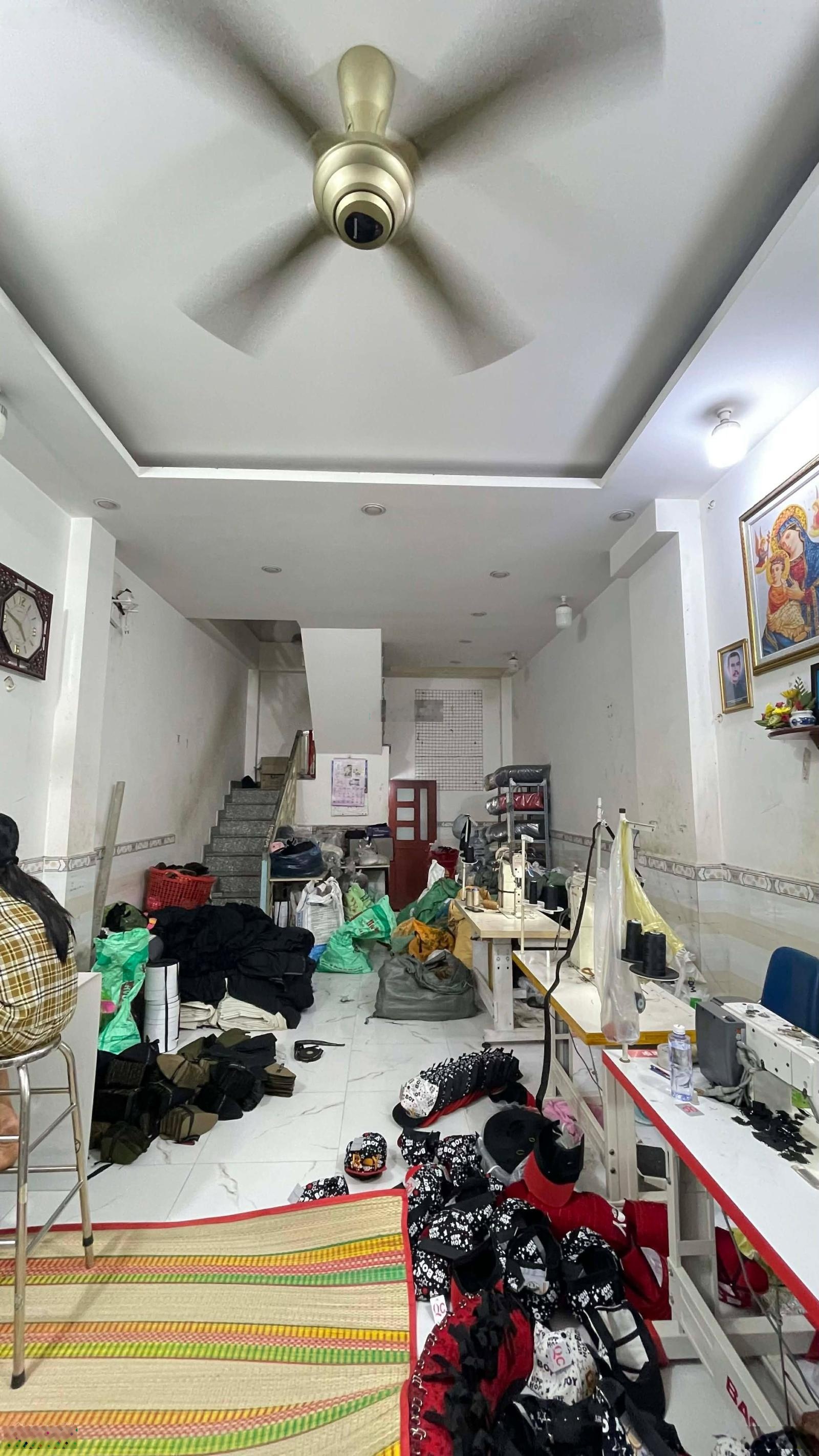Bán nhà - 4pn- tân thới hiệp 21- sát bên bệnh viện q12 - xe hơi ngủ trong nhà - 52 m2 - chỉ 4.88 tỷ