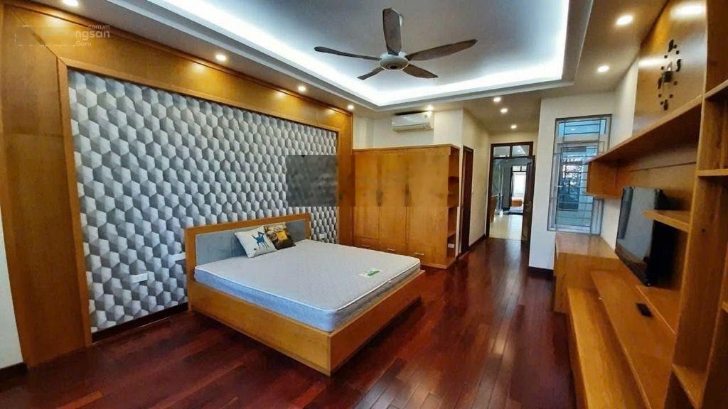 Hiếm 26,5 tỷ- Nhà MP Hoàng Văn Thái 52m - 7 Tầng Thang Máy Xịn - MT 4,8m - Sổ vuông - Chủ Tự TK