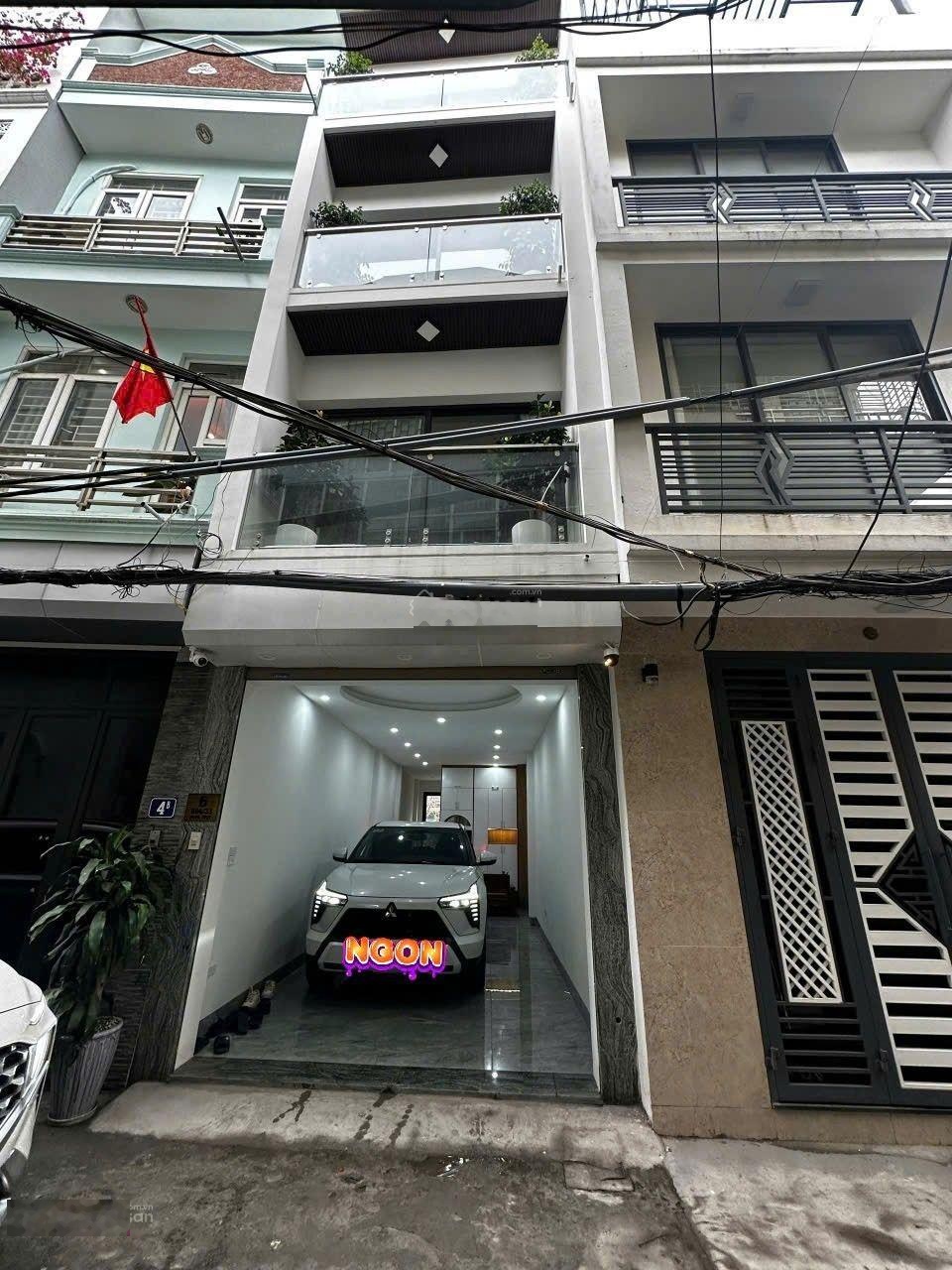 Tôi bán đất TĐC Ngọc Thụy, LB lô góc DT 115m, mt 20m,đg17m view công viên, via hè to KDoanh 39,x tỷ