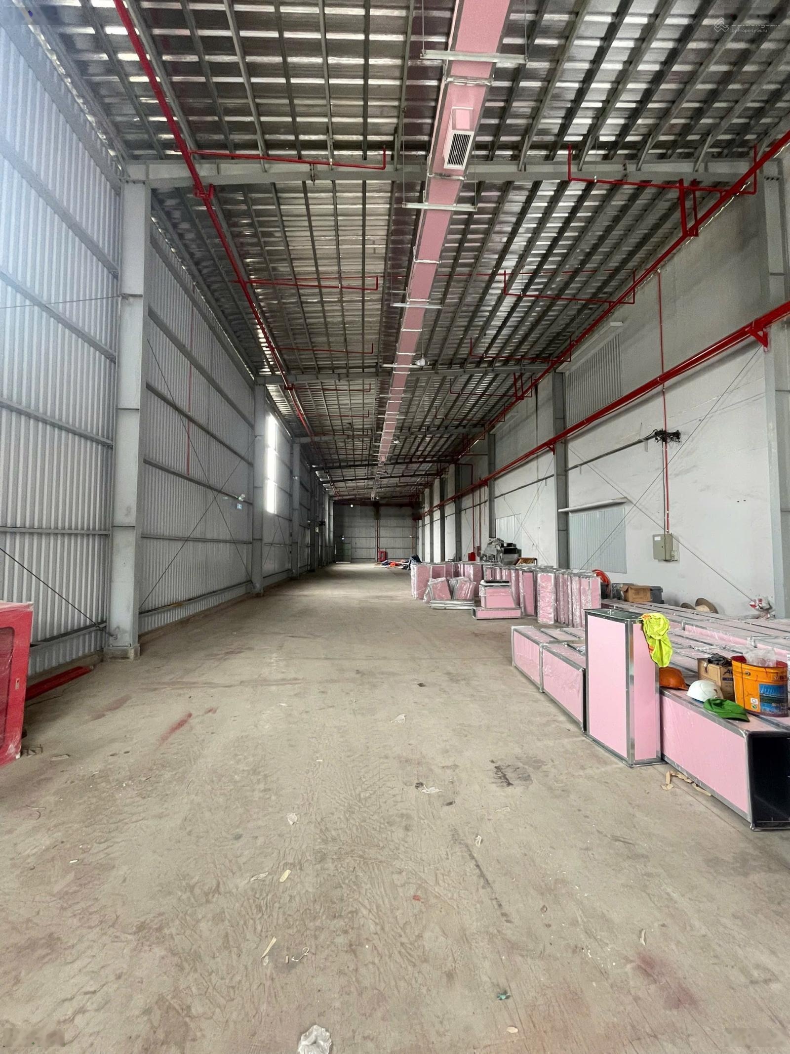Cho thuê kho đang trống DT 680m2, 1200m2 trong KCN Cát Lái, Quận 2, có pccc, đường xe cont
