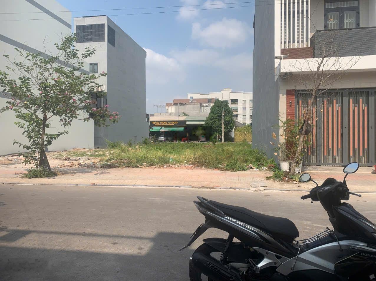 Đất KDC Bửu Long 3 BH, có lối thoát hiểm bên hông, Sổ Hồng Riêng Giá 3.6Tỷ