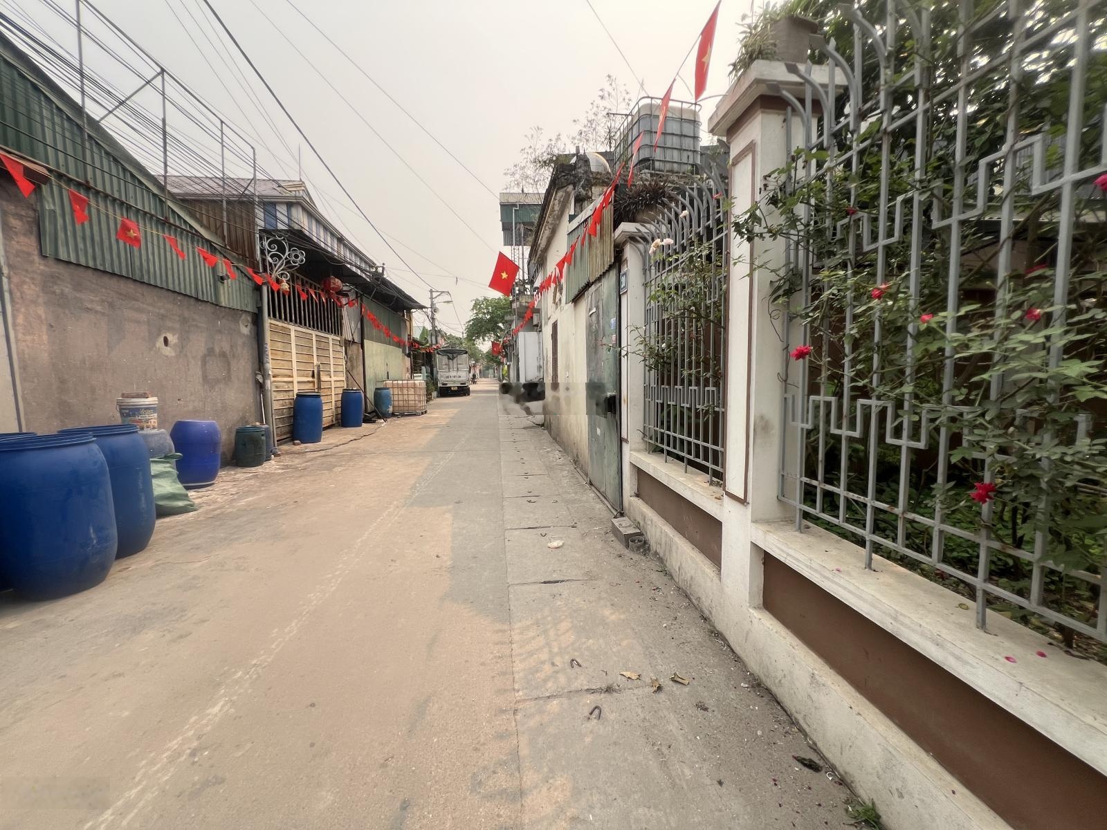 Bán nhà mặt phố Phúc Tiến dân xây 74m2- ngõ ô tô tránh đỗ. Giá 7,8tỷ