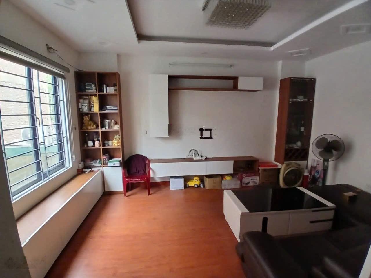 Bán nhà đường Phùng Hưng, Xa La, Hà Đông, sát Khu đô Thị, tiện ích vô vàn, sổ 34m2, 5 tầng, 5.85 tỷ