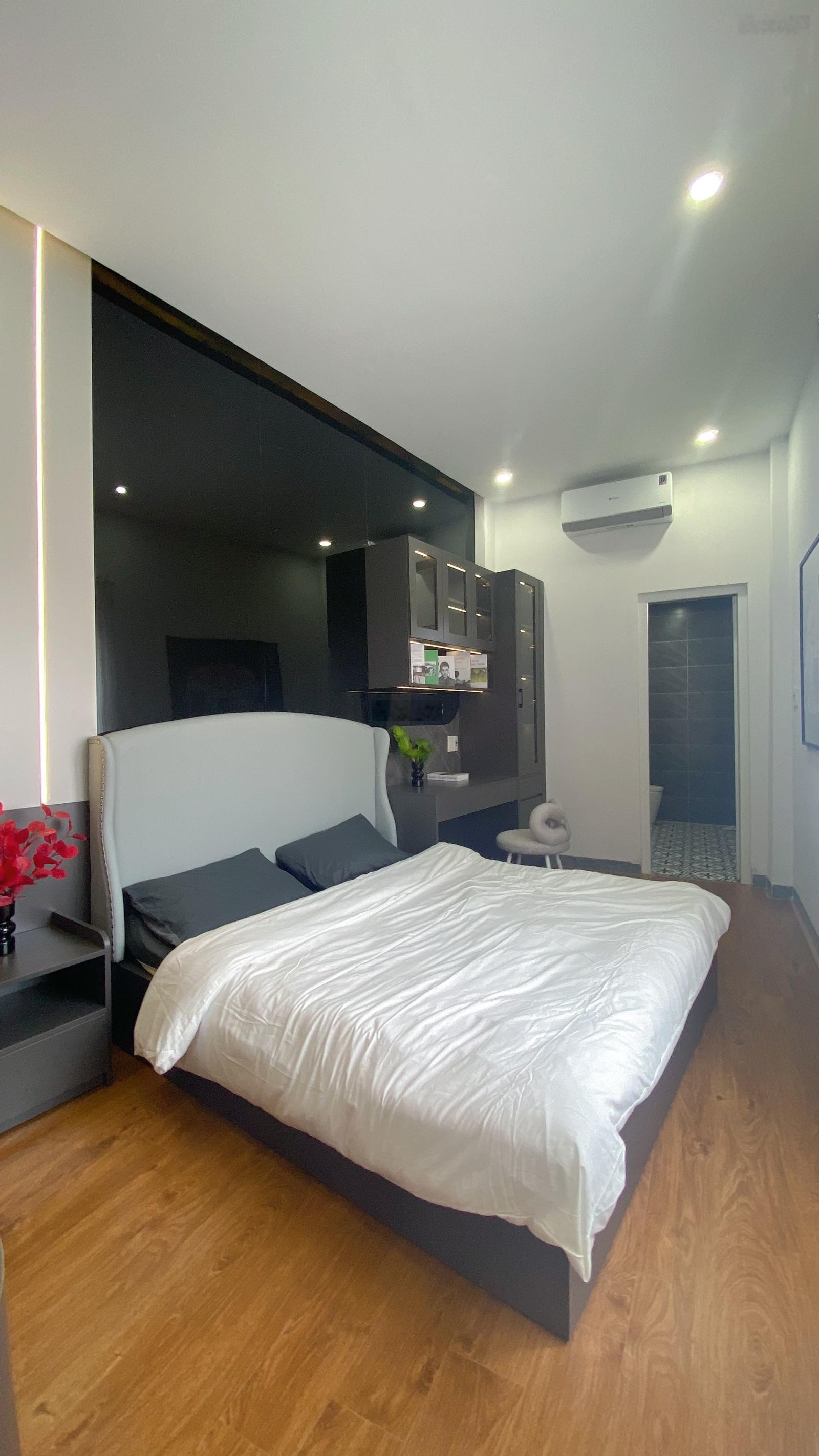 Bán nhà riêng tại Huỳnh Ngọc Huệ, 5,65 tỷ, 64 m2, 3PN, 4WC