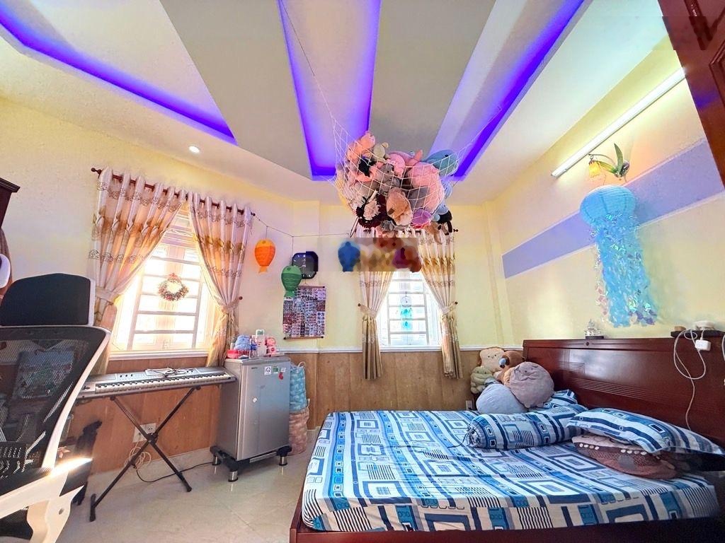 Bán nhà CHÍNH CHỦ HẺM XE HƠI Phường 12-căn góc 2 mặt tiền-NGANG 5x10m-đúc 4 Tầng-4 Phòng Ngủ-4WC