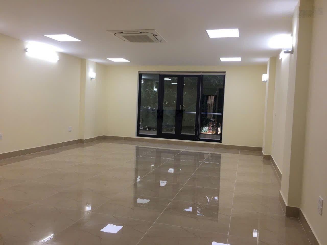 Cho thuê NR 5PN 4WC, 60m2 tại Nguyễn Chánh, p Trung Hòa, Q.Cầu Giấy, 28 triệu VND