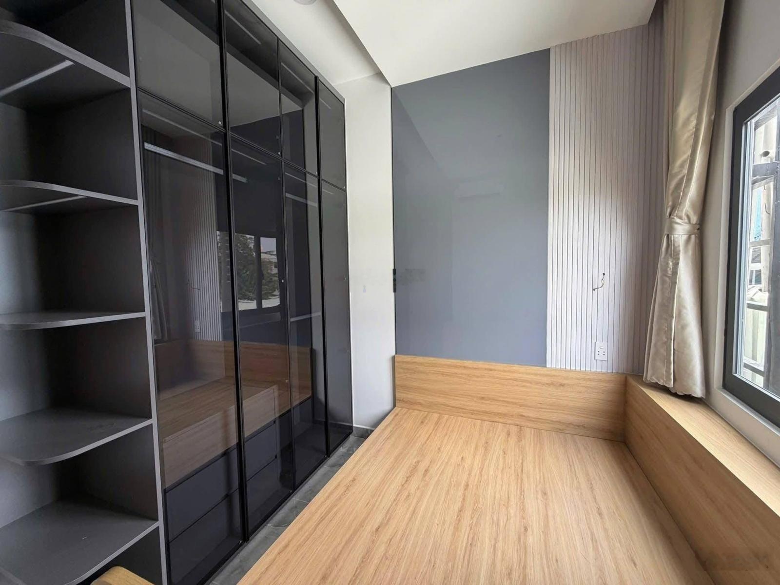 Căn hộ dịch vụ thu nhập gần 50 triệu/tháng nhỉnh 9tỷ