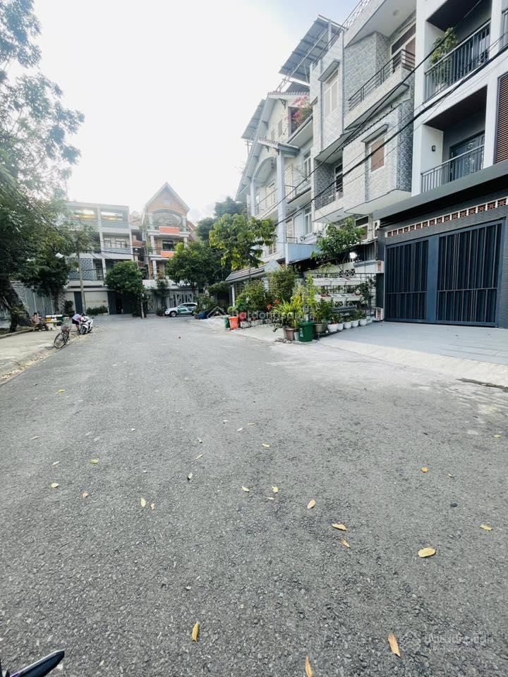 Cho thuê nhà 3 tầng 6x17m khu Tên Lửa- Bình Tân, 22tr/tháng