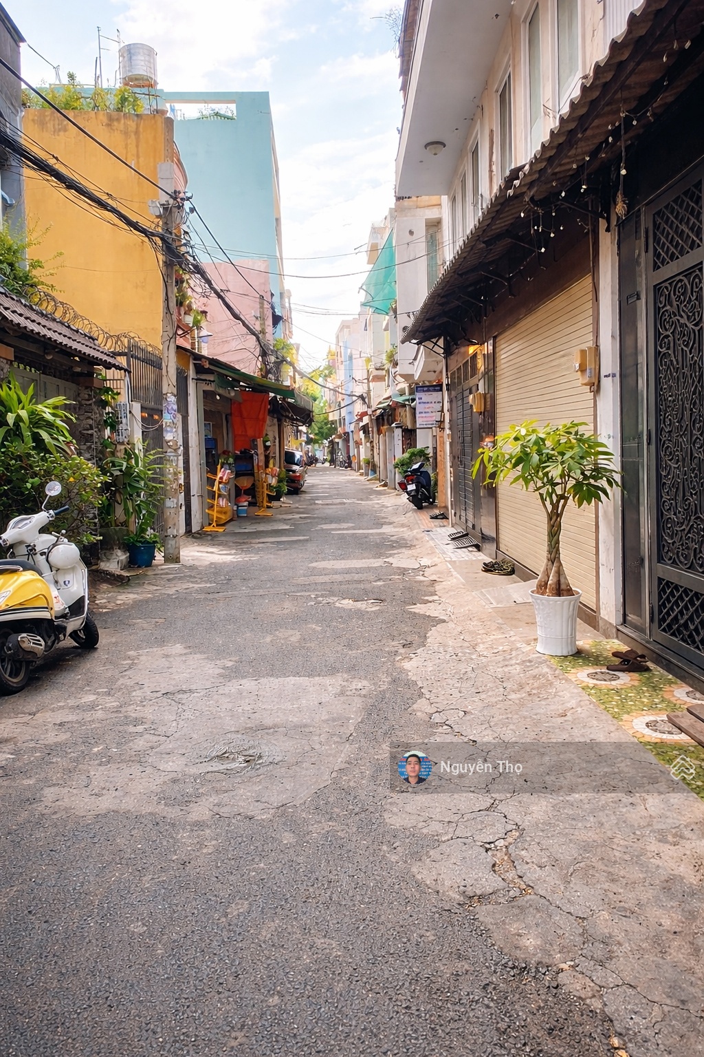 Bán Nhà 3 Tầng 4 Phòng Ngủ Ngay Cổng Đại Học Công Thương.