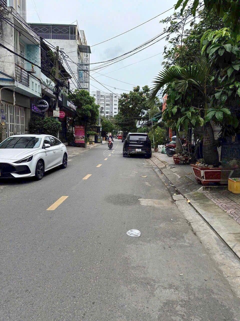 Mặt tiền kinh doanh đường 12m sát aeon tân phú - 1 lầu 5x21m giá : 9,3 tỷ tl