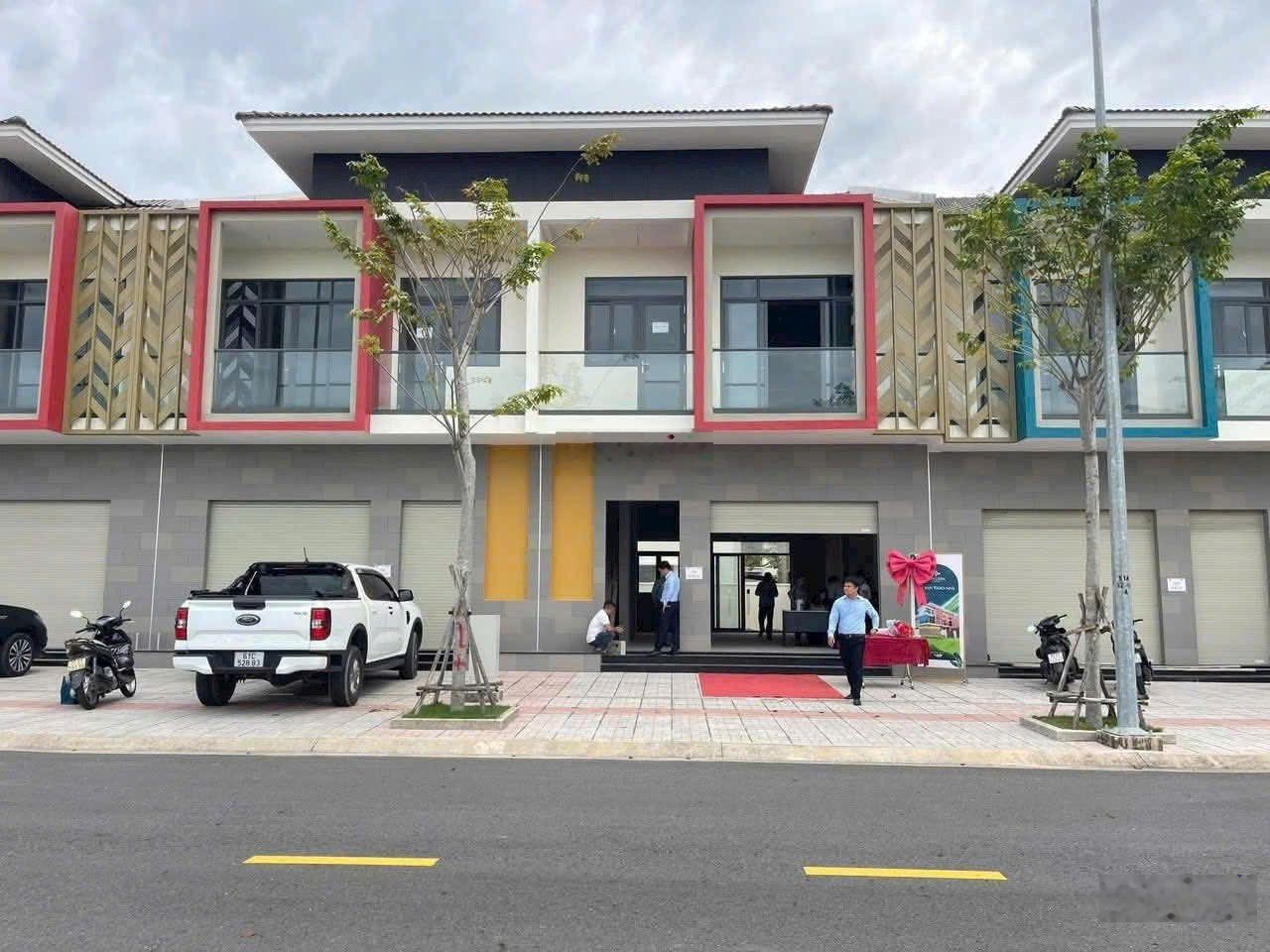 Bán Shophouse 168m2 tại Sun Casa Central, giá ưu đãi 5,638 tỷ, view đẹp