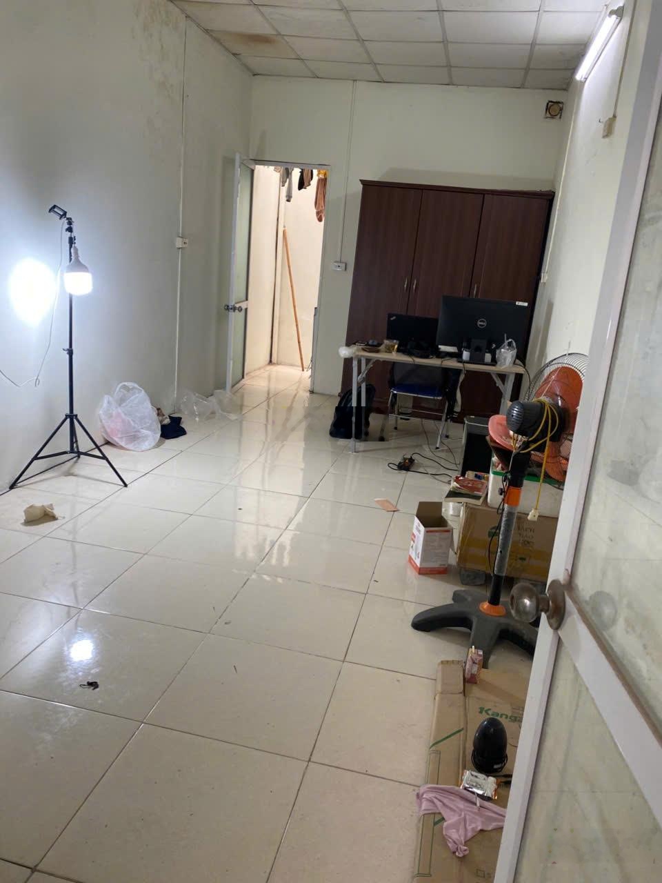 Cho thuê nhà riêng tại Số 2, ngách 2, ngõ 315, Đường Chiến Thắng, 5 triệu, 24 m2, giá 5tr/tháng