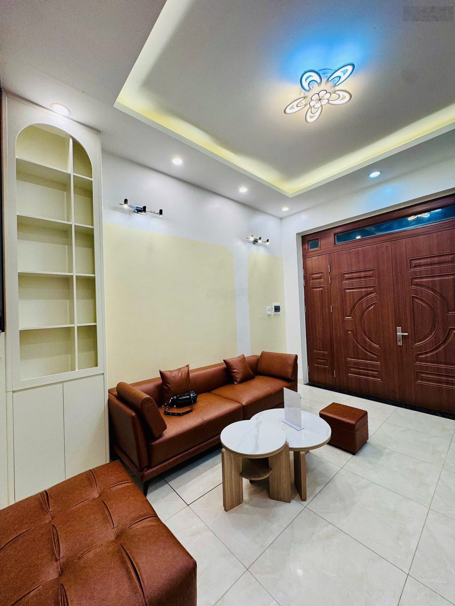 Nhà Khương Đình,2 thoáng, KD, 50m ra ôtô tránh, full nội thất, sổ CC, 43m2*5T