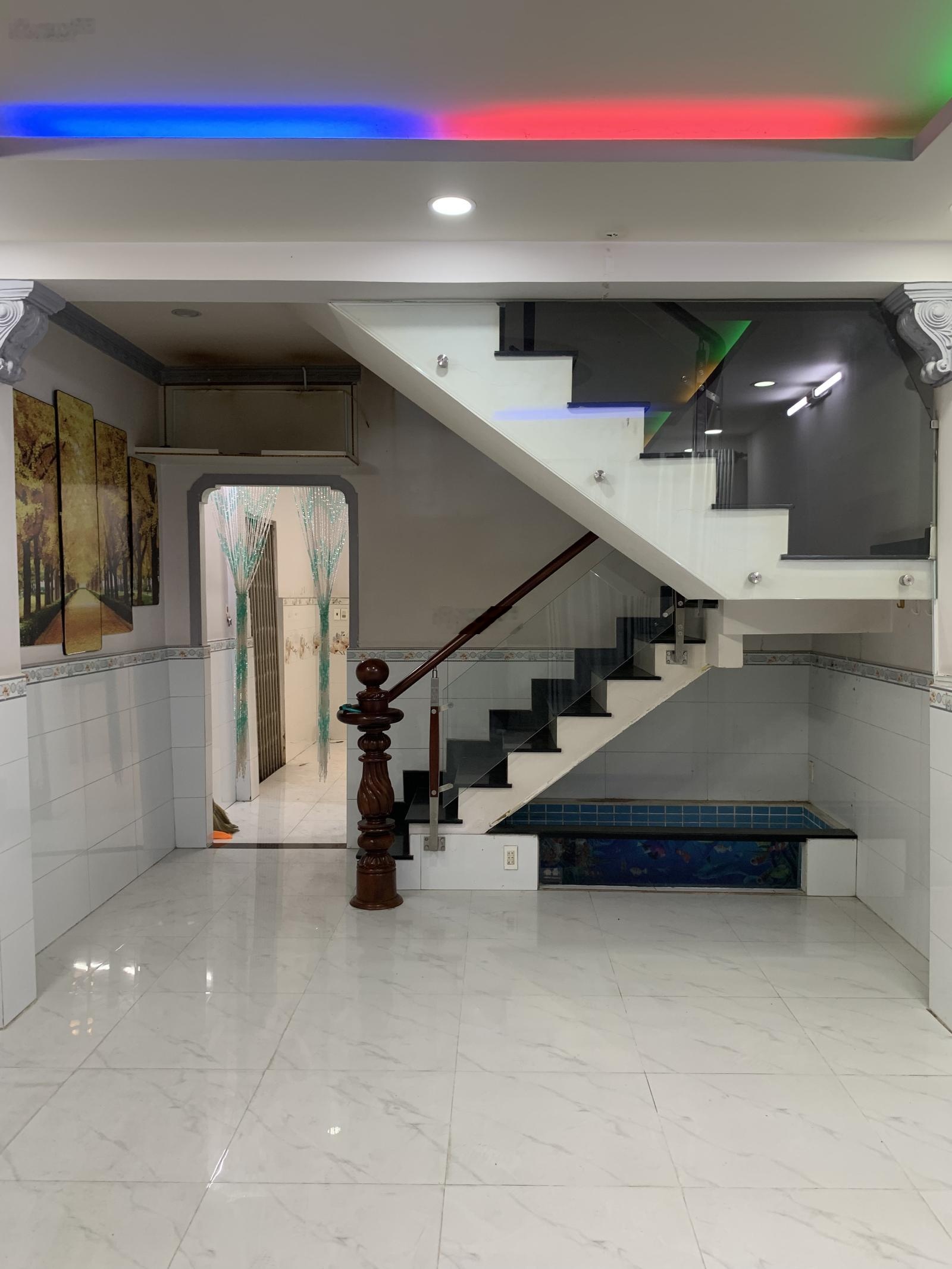 Bán nhà Q8, Dương Bá Trạc, cầu Nguyễn Văn Cừ, 54m2, 4.1x13.5m, 6 tỷ 3