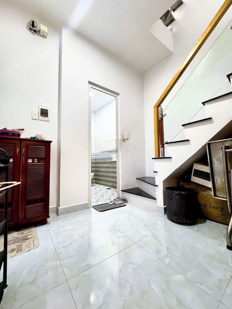XẢ GẤP! Nhà Nguyễn Gia Trí giá tốt 2 Tỷ 650 Ưu tiên khách nhanh