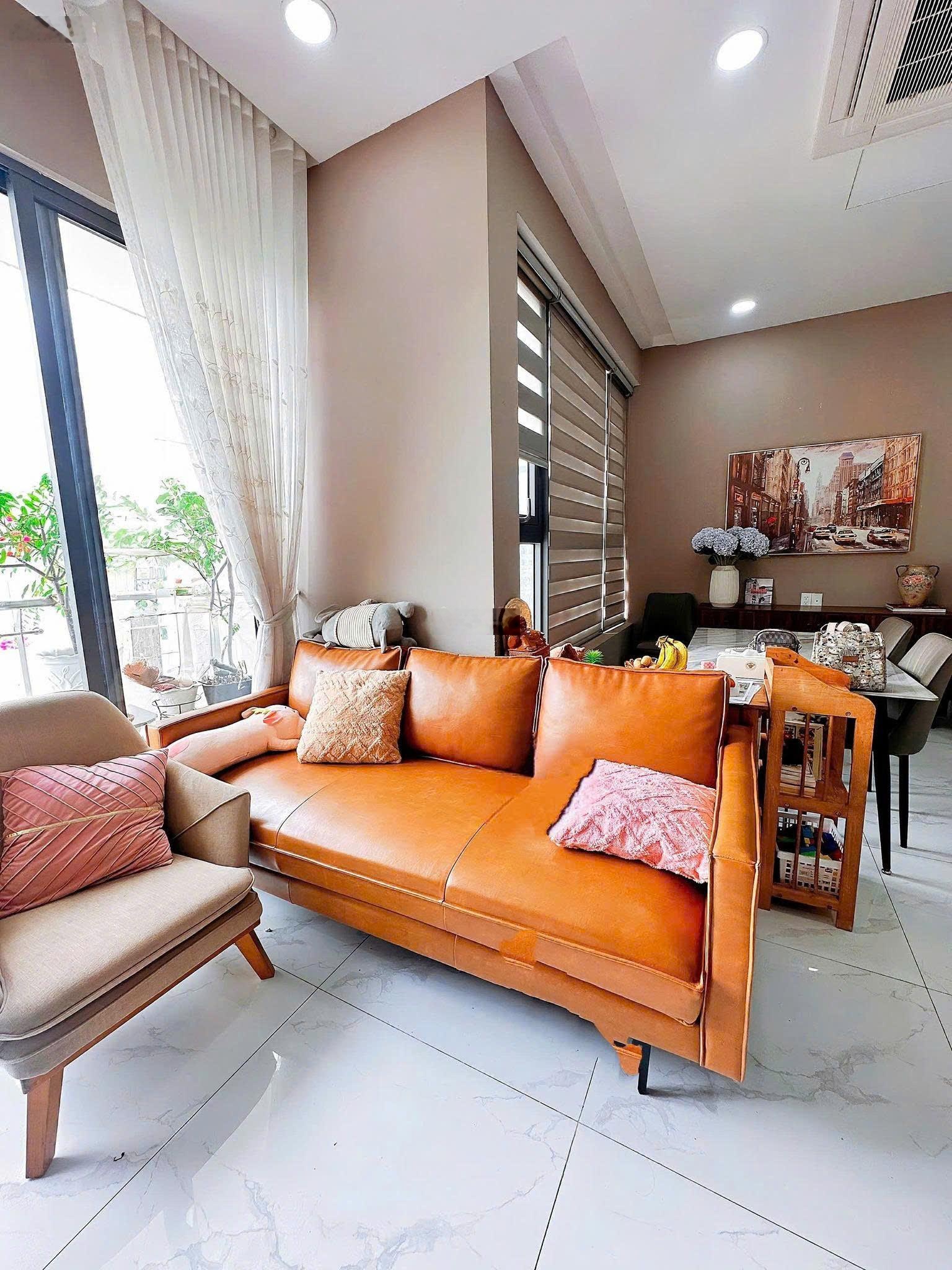 Cho thuê căn hộ Precia Nguyễn Thị Định, Căn Penhouse DT 100m2, 3 PN, 3wc. NT đầy đủ. Giá chốt 20tr.