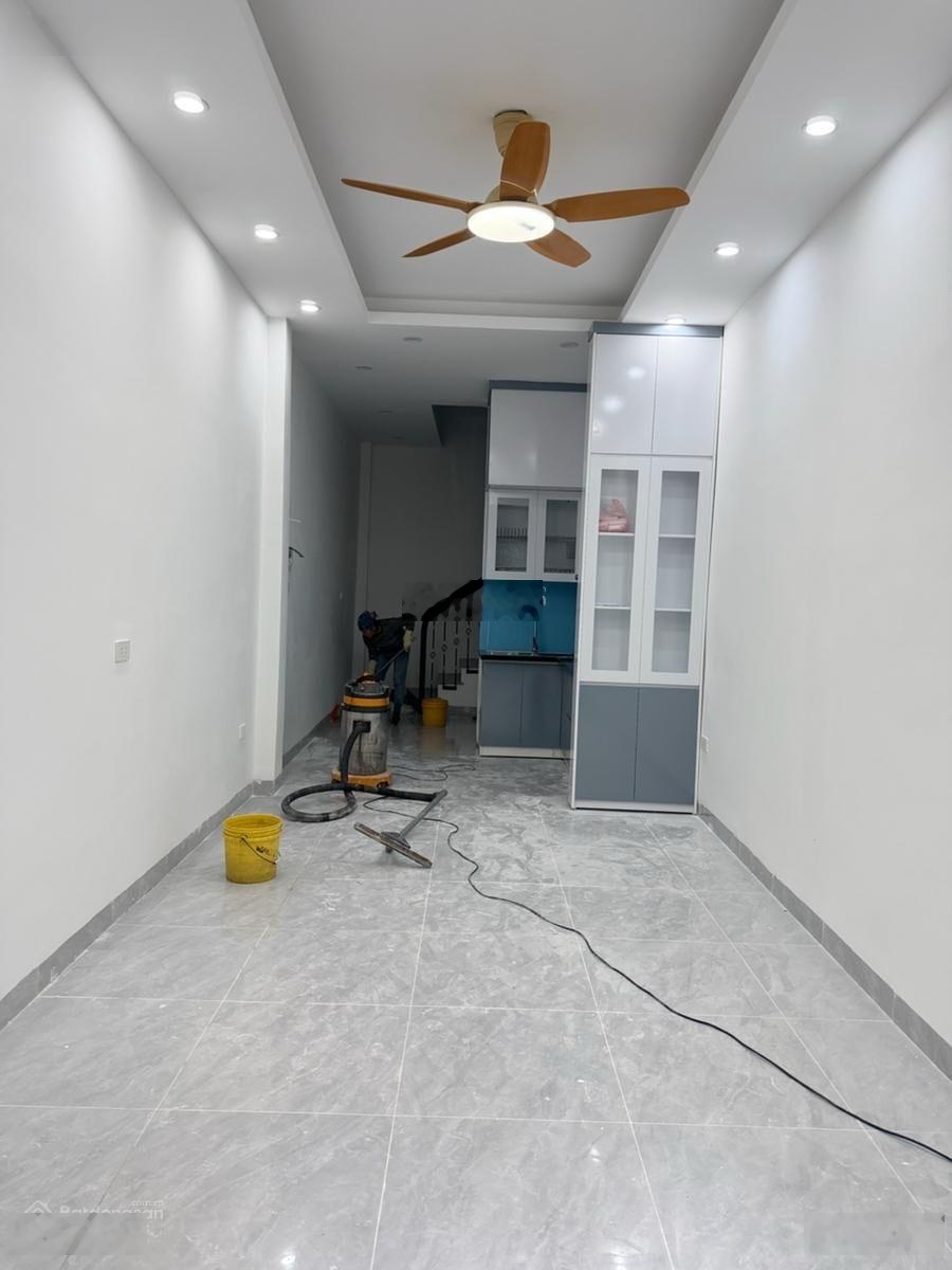 Bán nhà Võ Thị Sáu, Hai Bà Trưng, thoáng trước sau, ngõ rộng gần 5m, 33m2, 5 tầng, dưới 9 tỷ