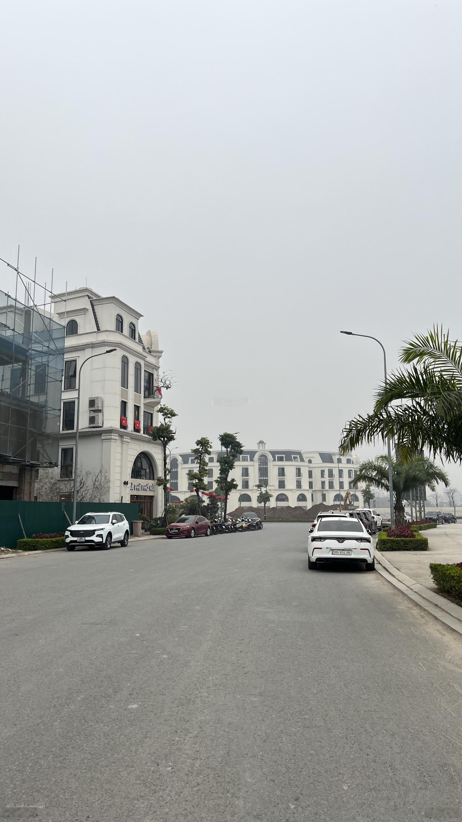 Cần Bán Lô Đất Ngõ Thông 2 Mặt Tiền Gần Trịnh Văn Bô , Liên Hệ 0973638839